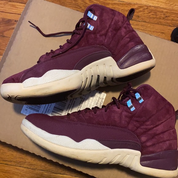 Shoes - Picture 3 of 5